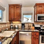Villa D\'Arte At The Retreat In Laguna Beach
