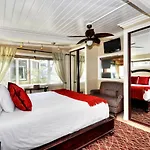 Villa Roma At The Retreat In Laguna Beach