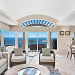 Laguna Villa