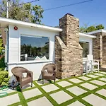Laguna Beach Escape With Hot Tub And Ocean Views!