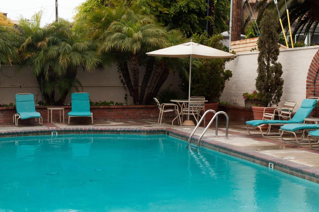 Laguna Shores Resort 2*