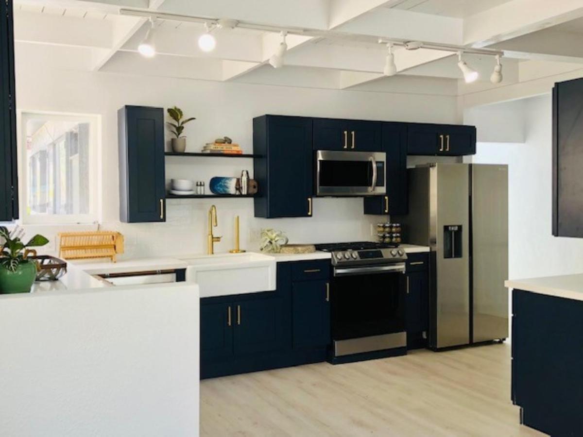 Village District! Cleo Beach! 5 Min Walk To Dtwn! Holiday home
