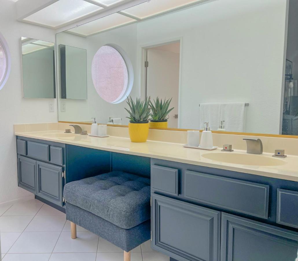 Welcome To Stunning Canyon Area Of Laguna Holiday home Laguna Beach