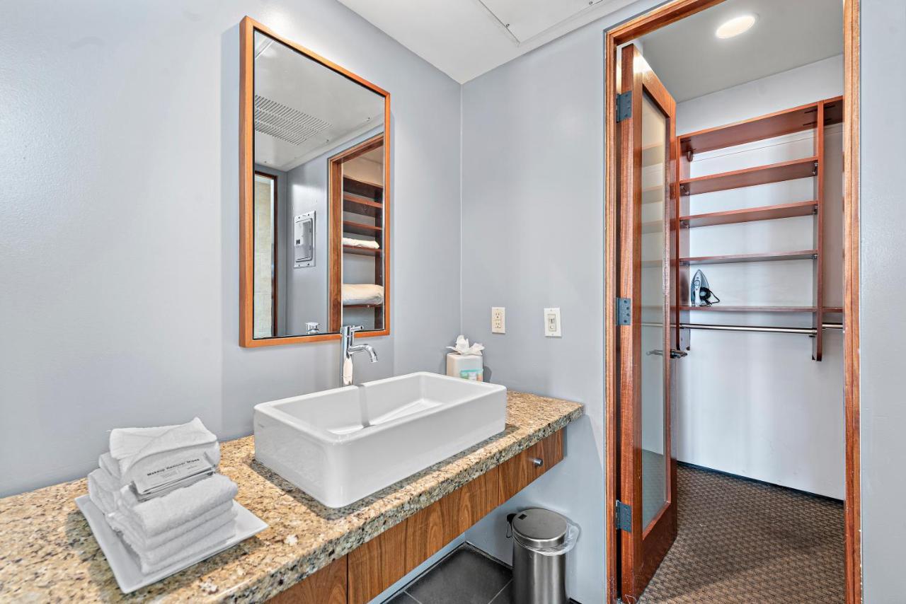 Hotel 14 West Boutique *