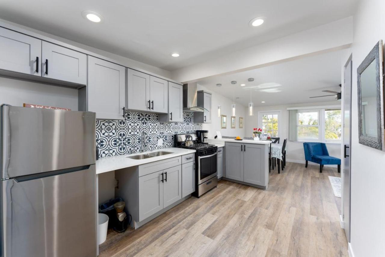 100 Percent New Stunning Huge Home, Garden Beach, Reserved Parking Laguna Beach