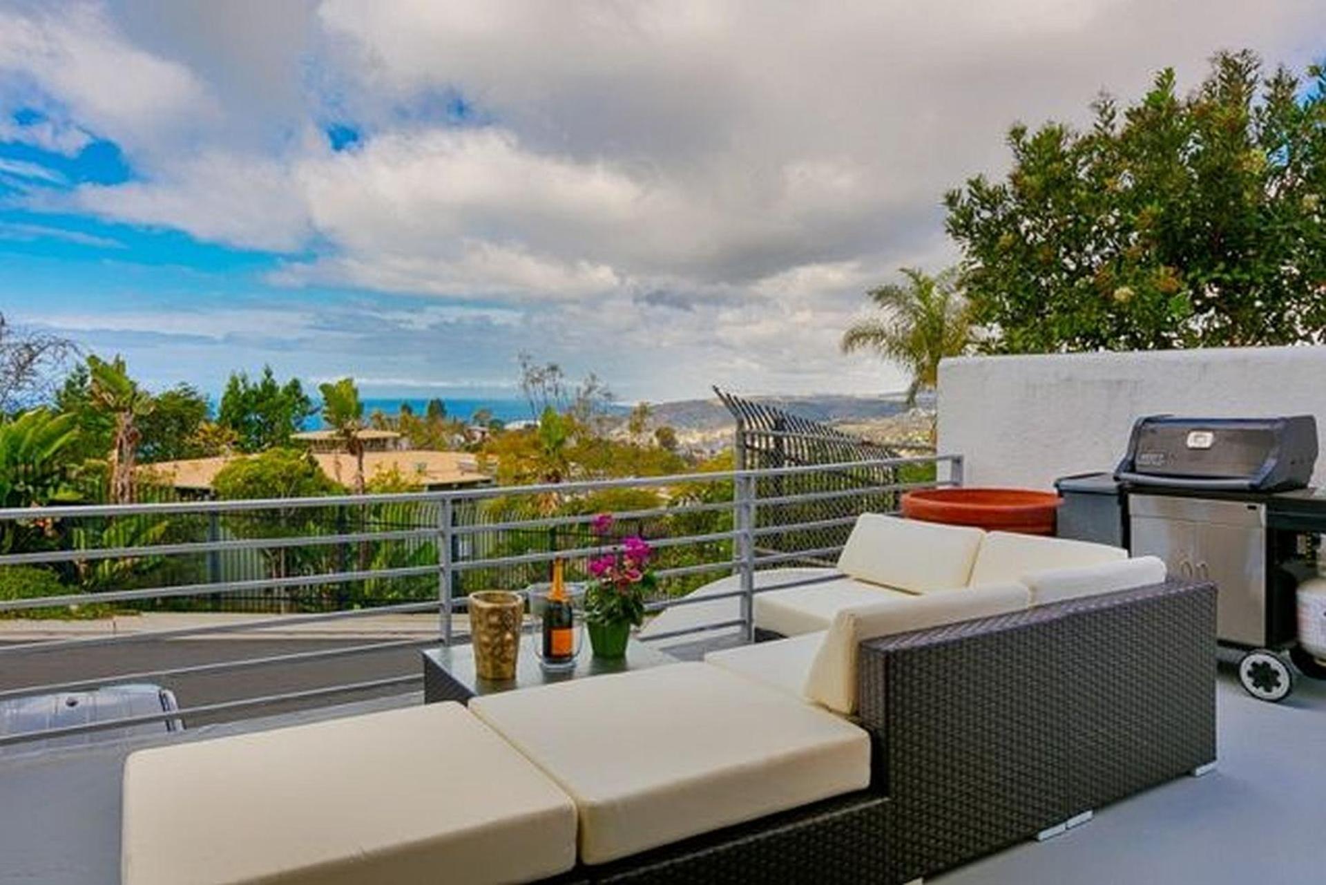 Double Ocean View Laguna Villa