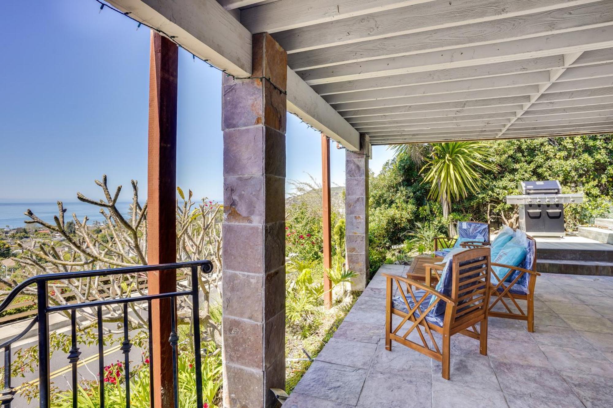 Laguna Getaway With Patio And Clear Ocean Views!
