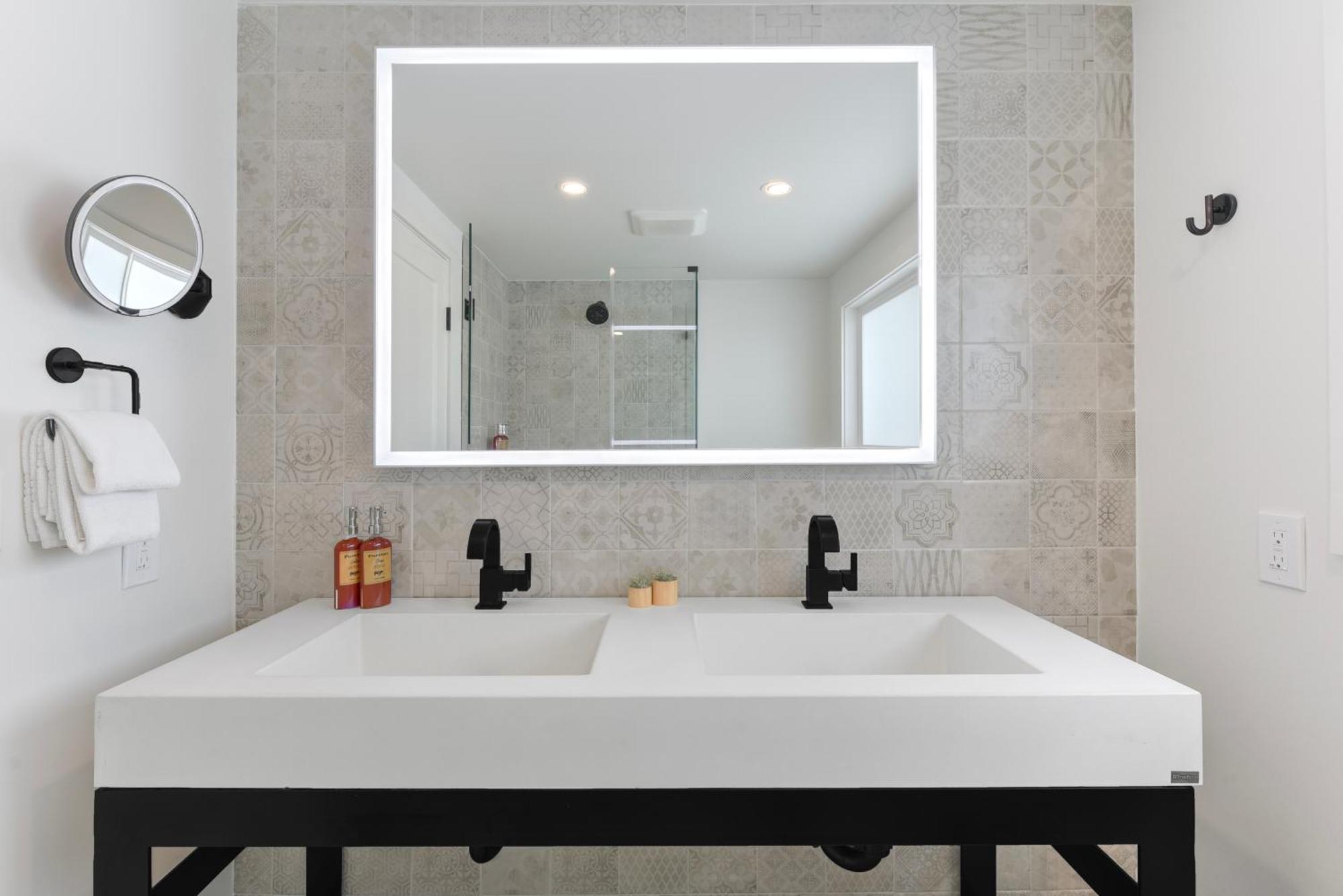 Resort Laguna Surf By Scp
