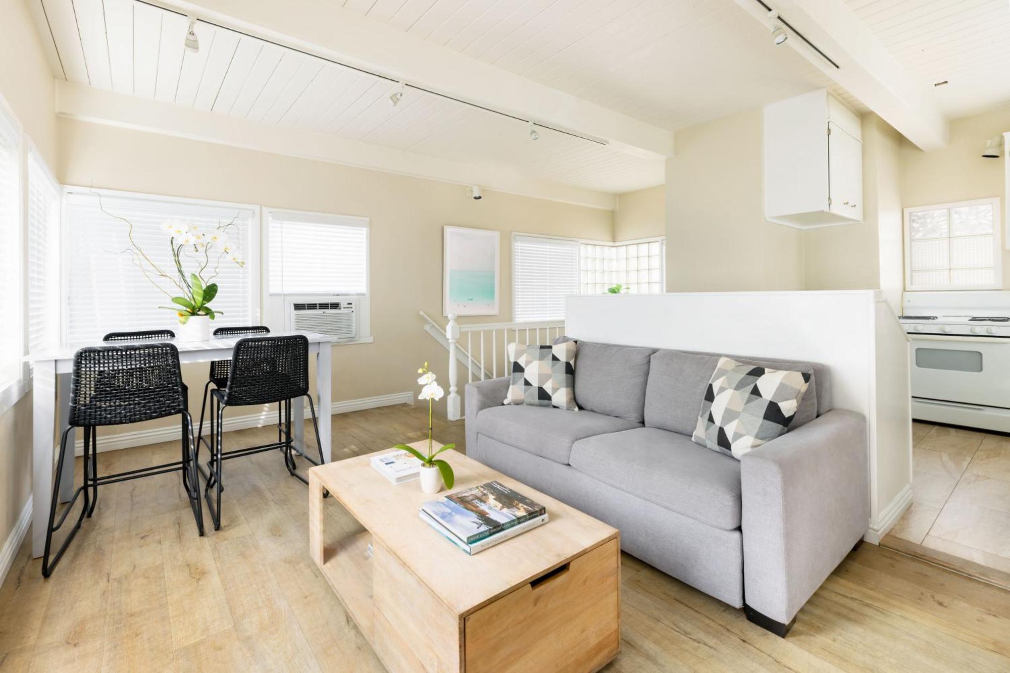 Hotel Pacific Edge 4*