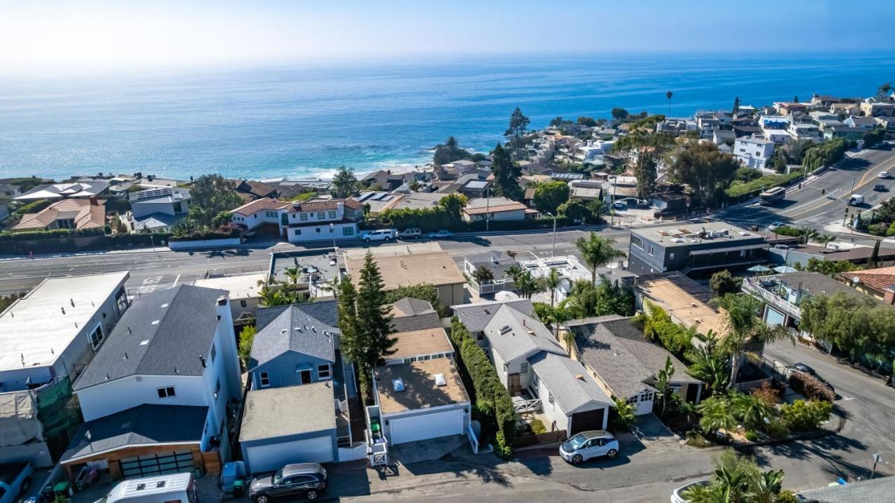 Ocean Views! Detached By Victoria *