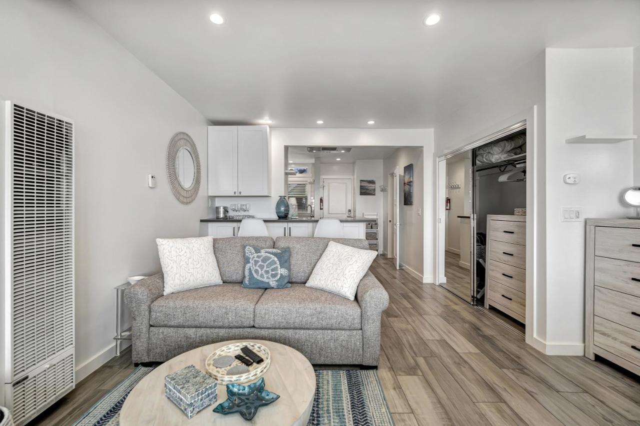 Ocean Views! Steps From Victoria Beach, Lux Design Country house Laguna Beach