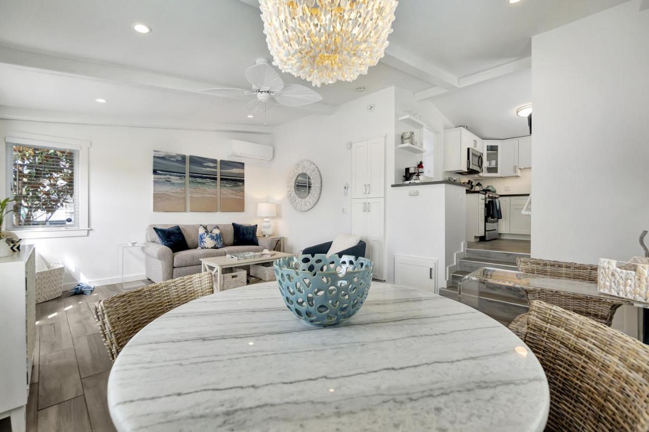 Country house Ocean Views! Detached By Victoria Laguna Beach