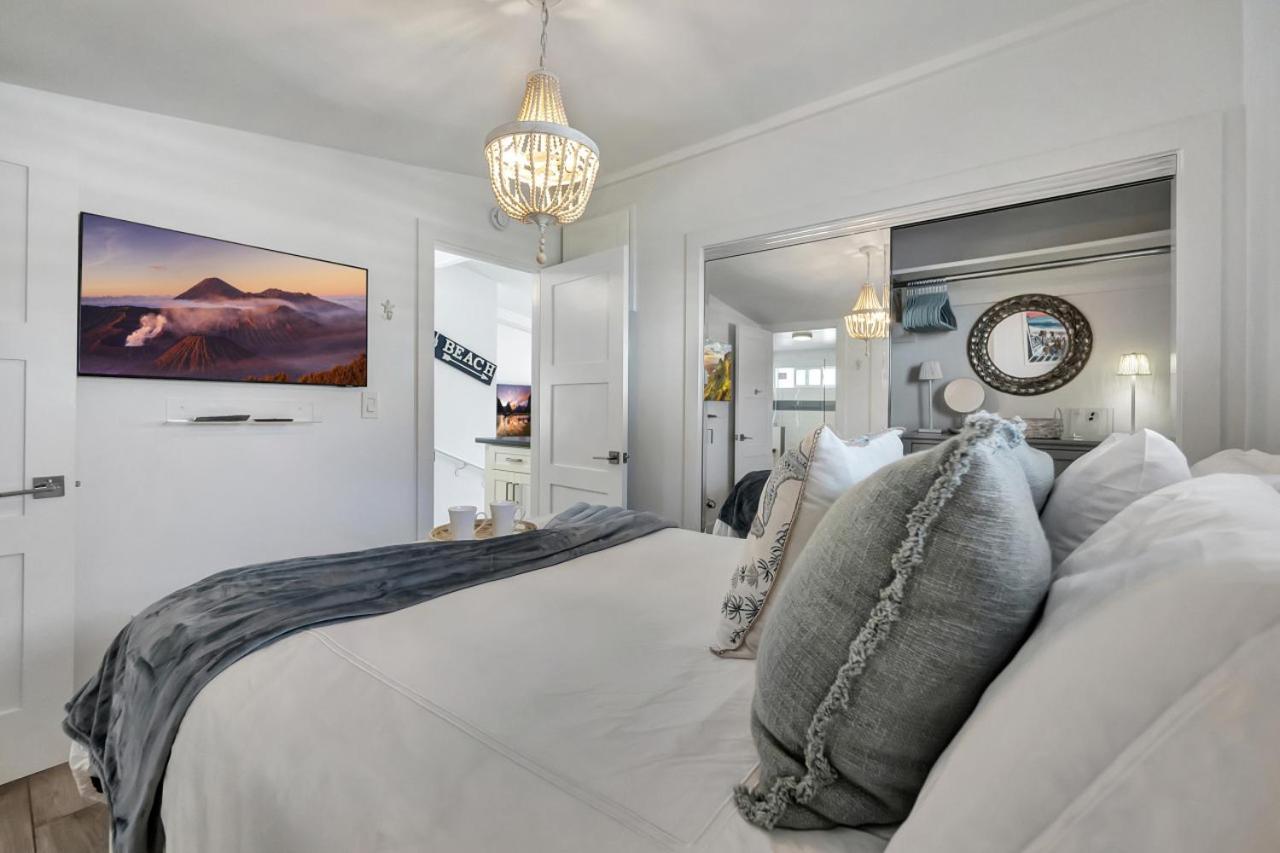 Ocean Views! Detached By Victoria Country house