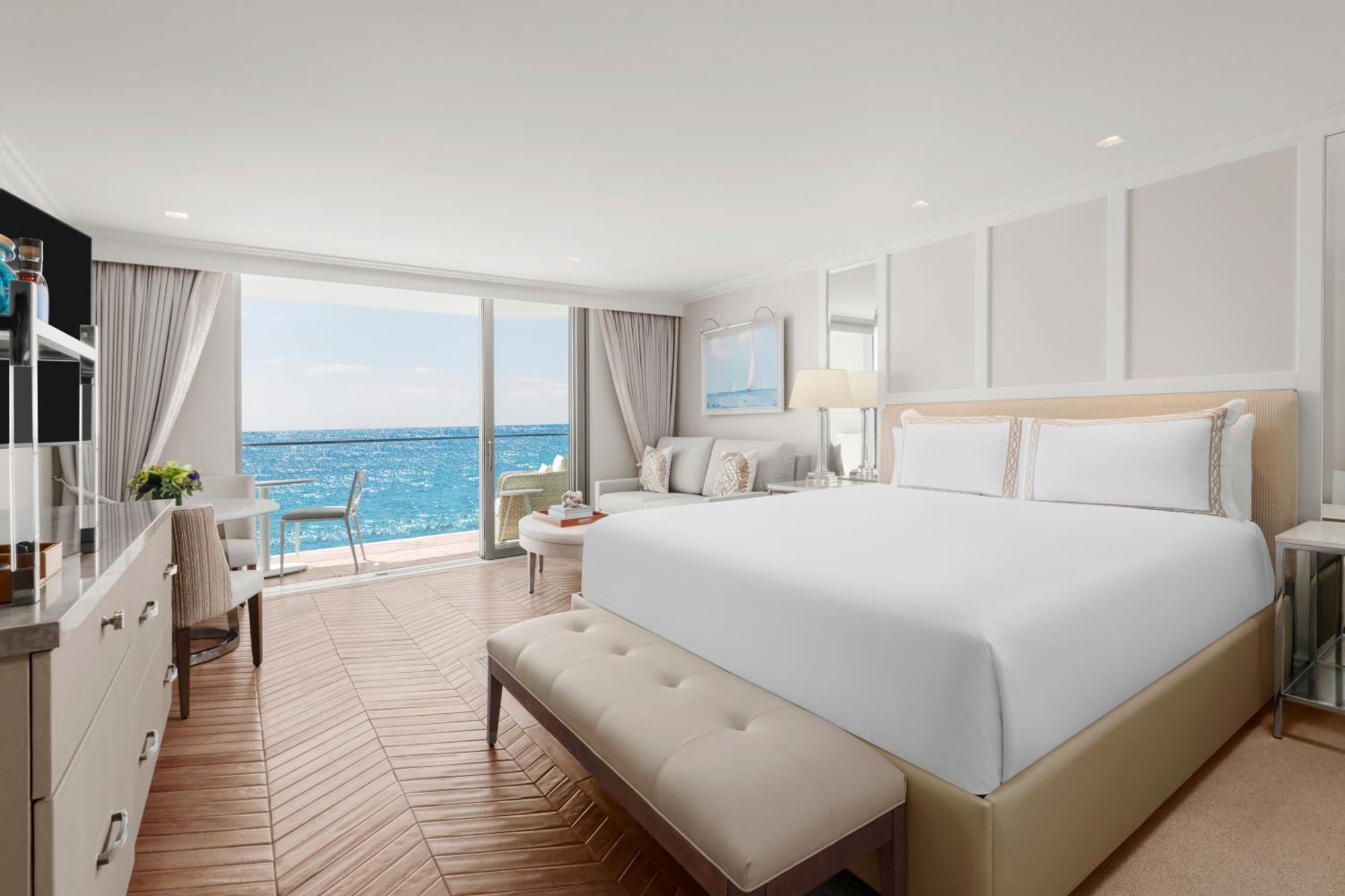 Surf & Sand Resort 5*