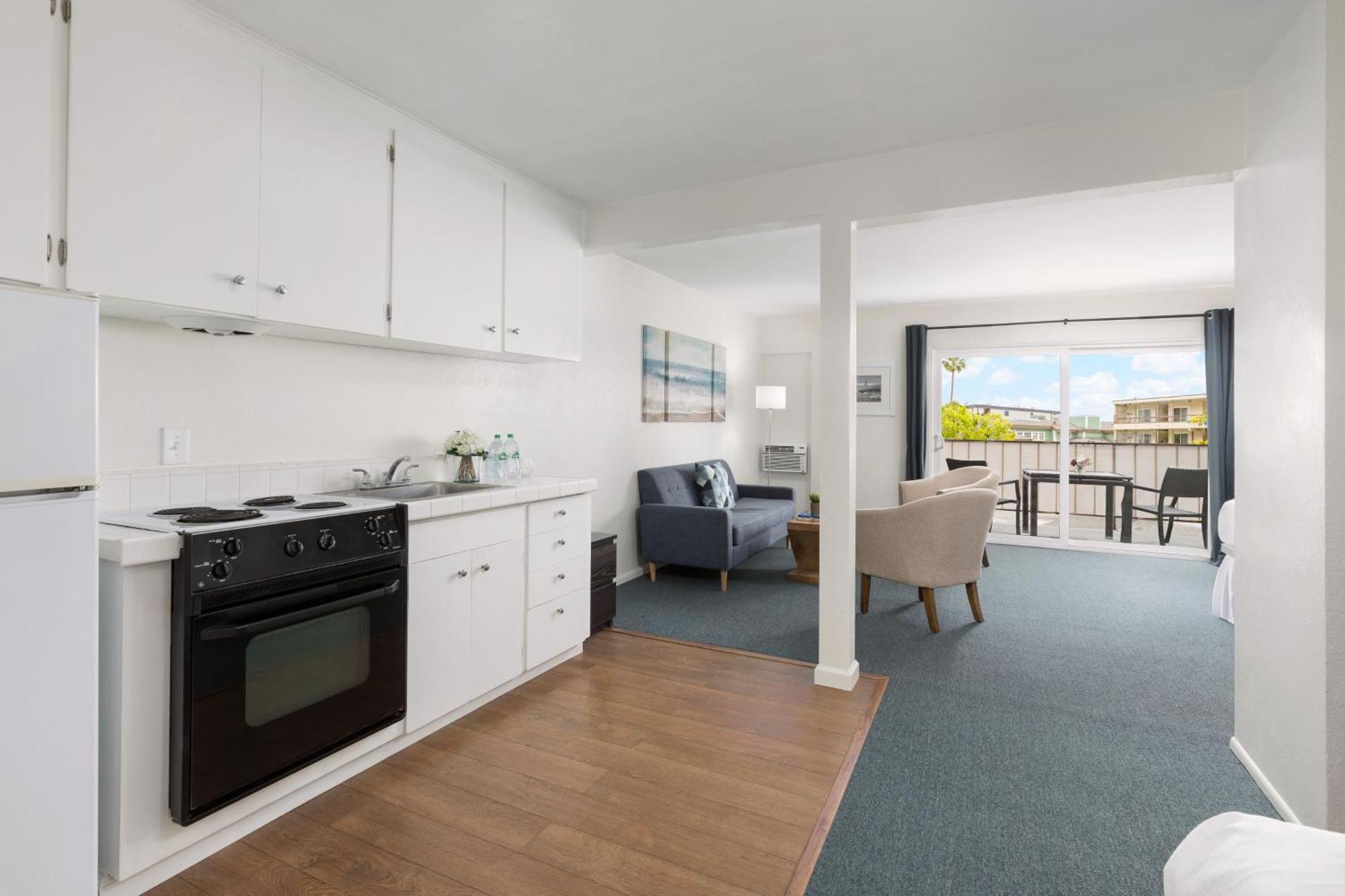 Hotel Pacific Edge 4*