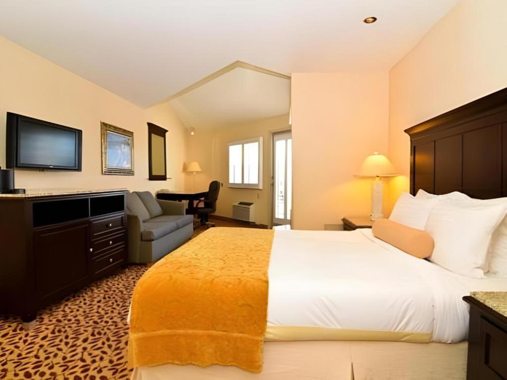 Laguna Brisas - A 3* Laguna Beach