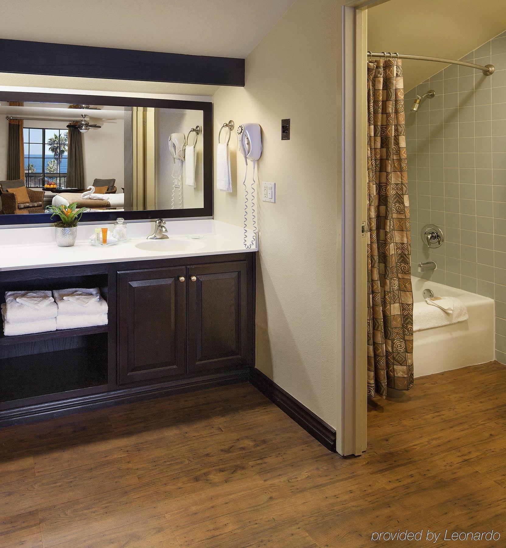 Laguna House Hotel 3*