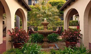 Casa Laguna & Hotel 4*