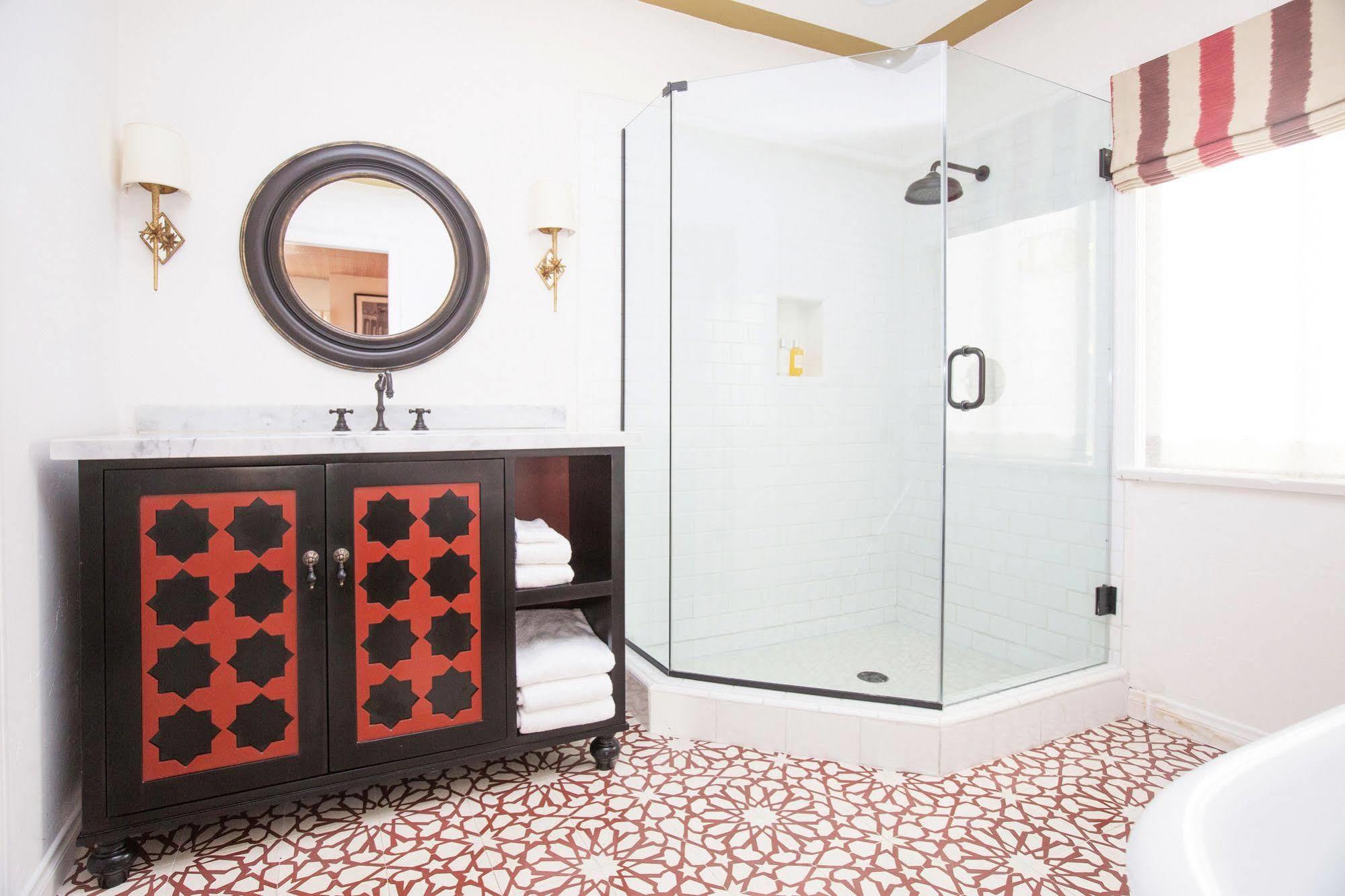 Casa Laguna & 4*