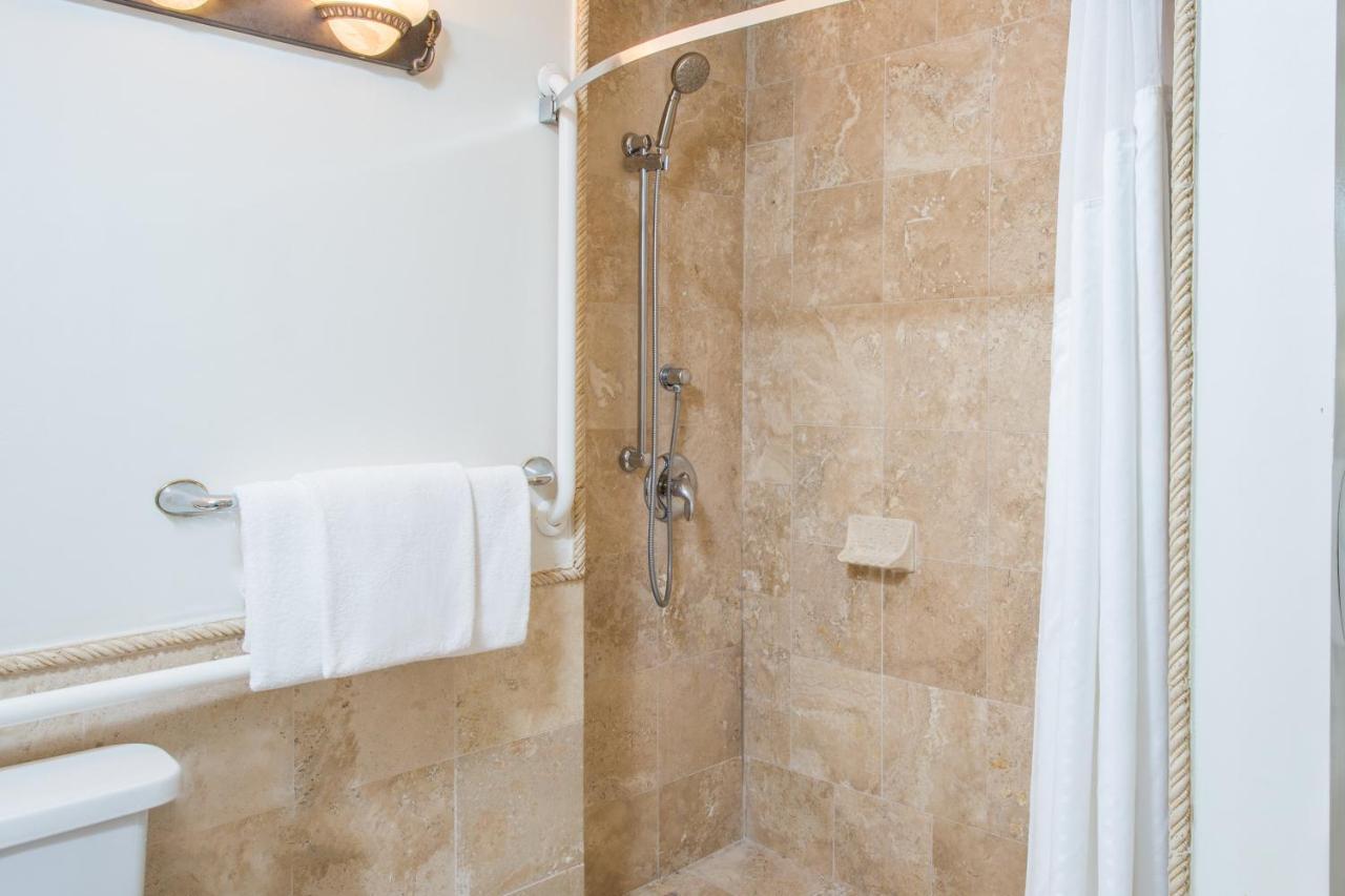 Laguna Beach, An Ihg 3*