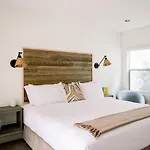 Scp Seven4One Hotel