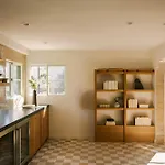 Woods Cove Hotel Laguna Beach, Sonder
