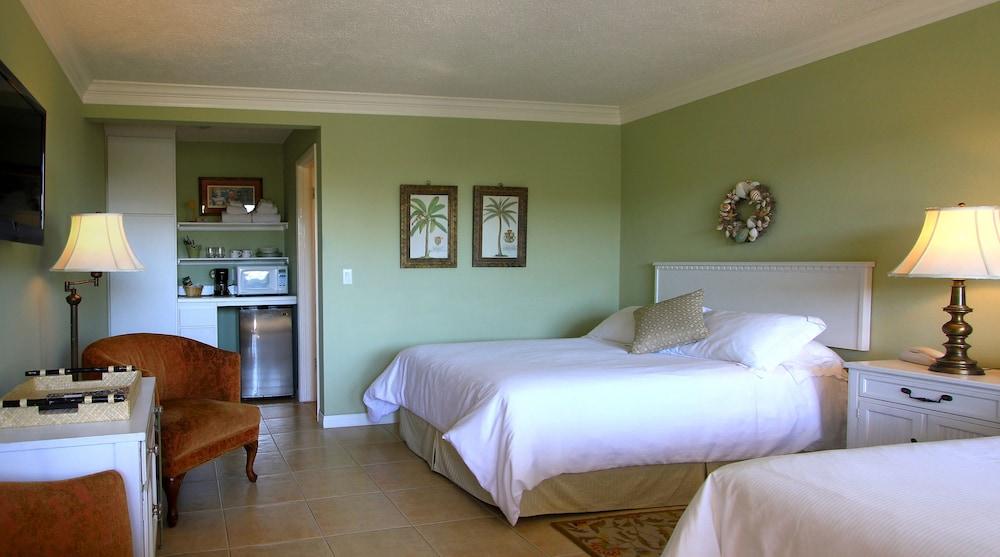 The Tides Laguna 2*