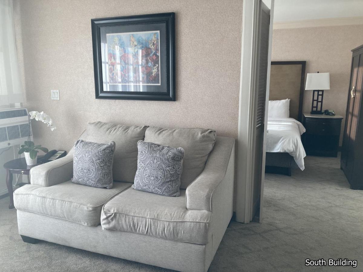 14 West Laguna Hotel