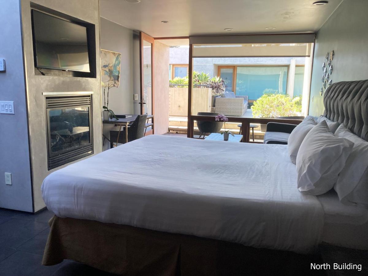 14 West Laguna