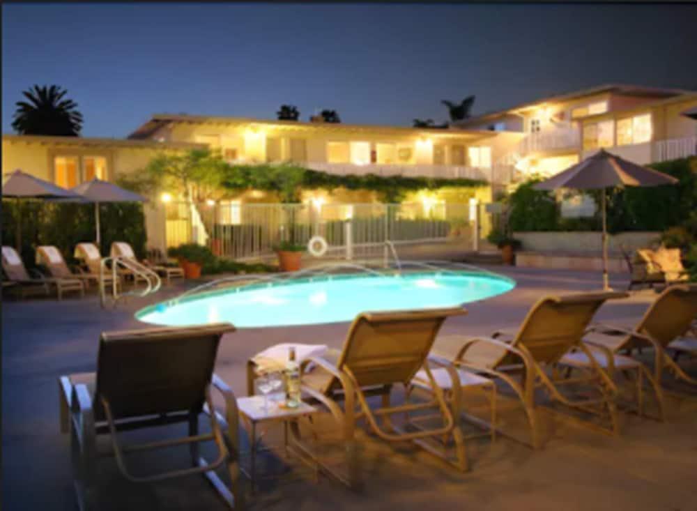 Inn The Tides Laguna