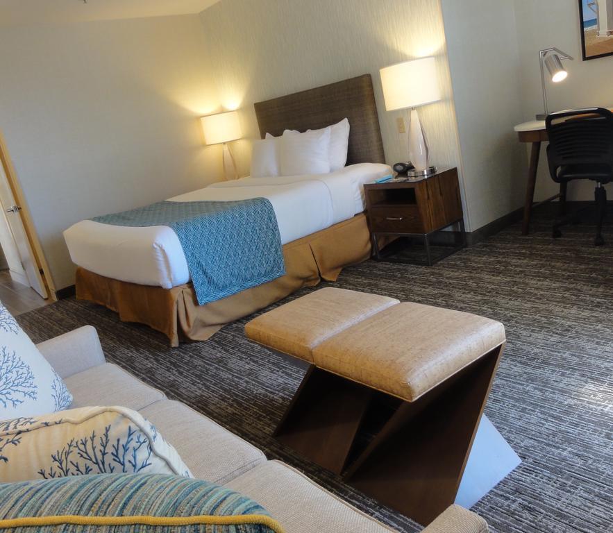 Hotel Laguna Brisas - A