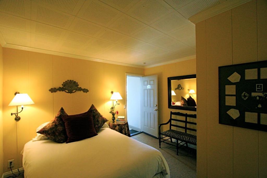 The Tides Laguna Inn 2*